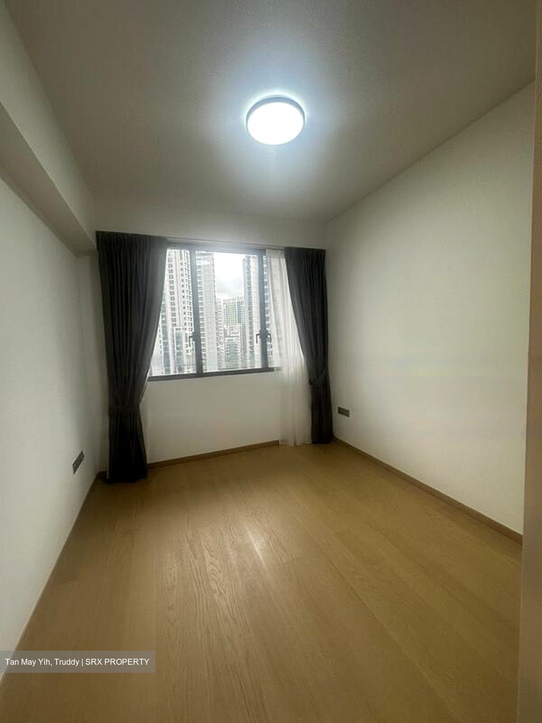 Waterfront Isle (D16), Condominium #638156521
